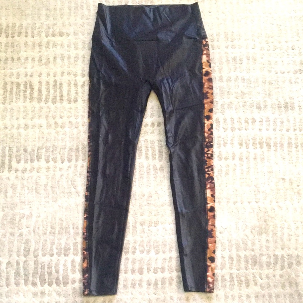 K-DEER - Cheetah Print Leggings